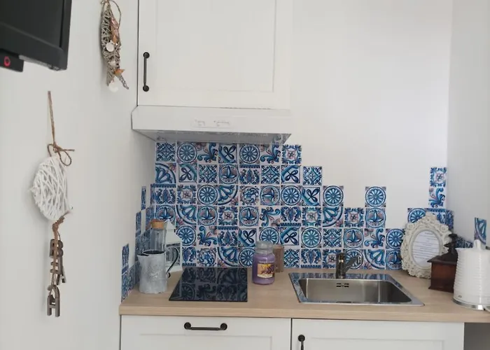 La Porta Dell'eden Con Angolo Cottura Spotorno