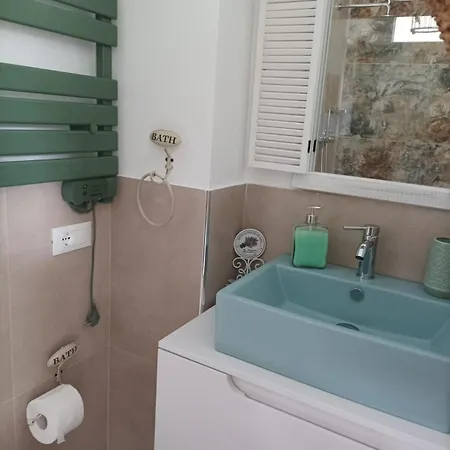 La Porta Dell'eden Con Angolo Cottura ספוטורנו