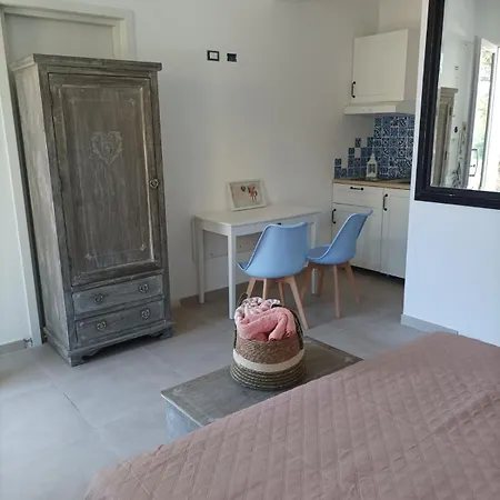 La Porta Dell'eden Con Angolo Cottura *